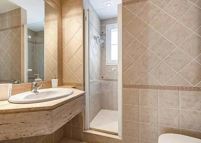 Victoria By Escape Binibeca