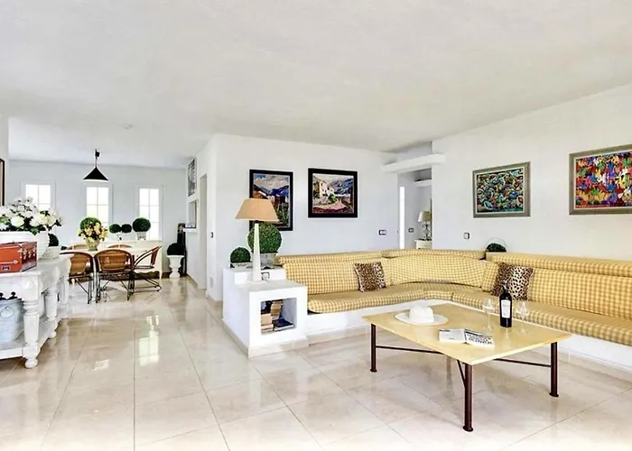 Victoria By Escape Binibeca