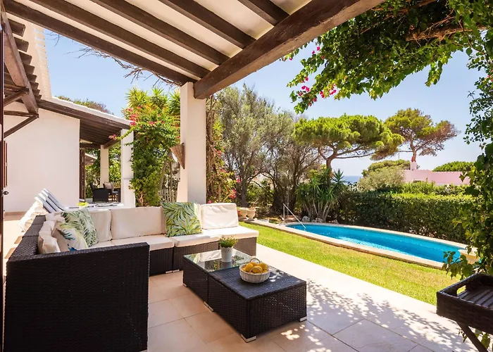 Victoria By Escape *